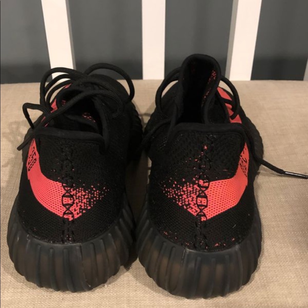 Yeezy Core Red Size 10 Ds - image 2